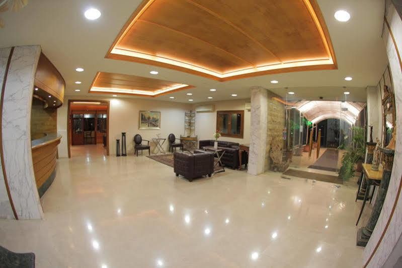 蒙特维酒店 Beit Mery 外观 照片